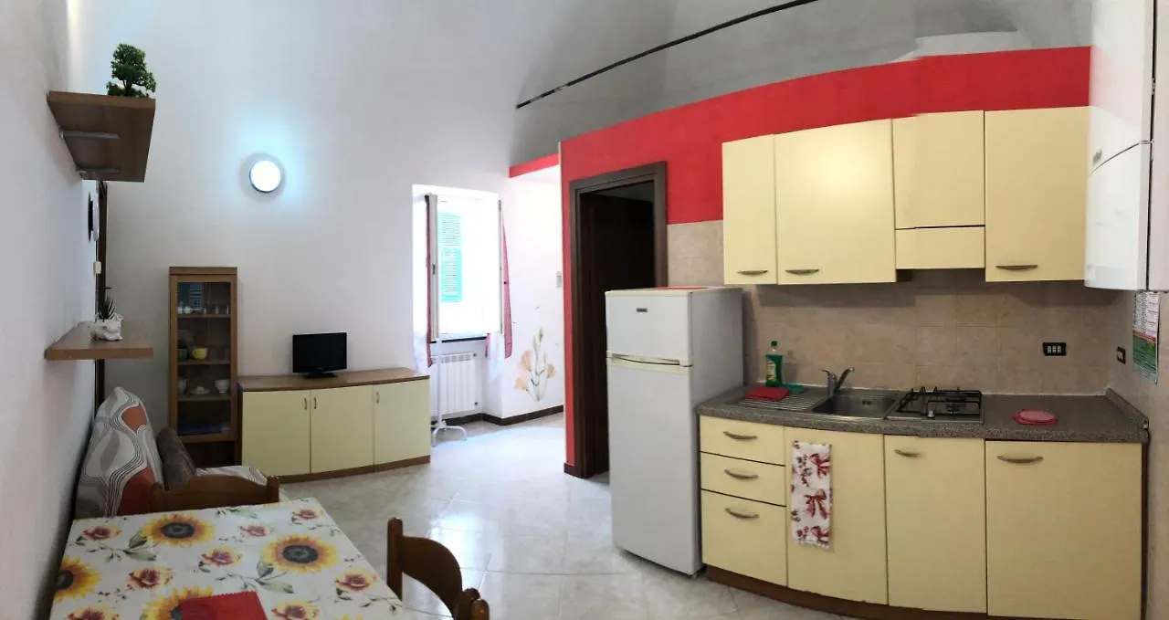 Apartment Appartamenti A Due Passi Dal Mare Spotorno Italy